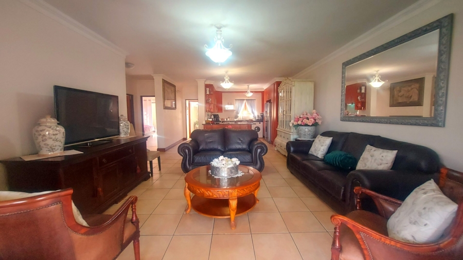 2 Bedroom Property for Sale in Melodie North West